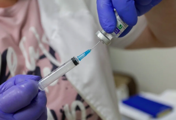 Фото Новый штамм коронавируса XFG «Стратус» захватил Россию. Заражено 114 человек. Грозит новая пандемия? 2 - Сиб.ФМ Фото Новый штамм коронавируса XFG «Стратус» захватил Россию. Заражено 114 человек. Грозит новая пандемия? 2